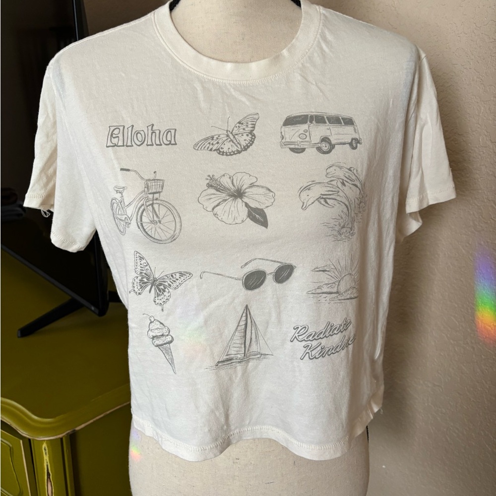 American Eagle Aloha Graphic Tee M